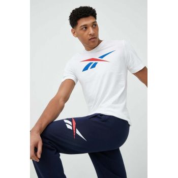 Reebok tricou din bumbac culoarea alb, cu imprimeu ieftin