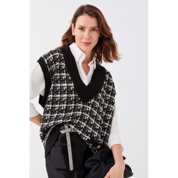 Vesta din tricot cu decolteu in V