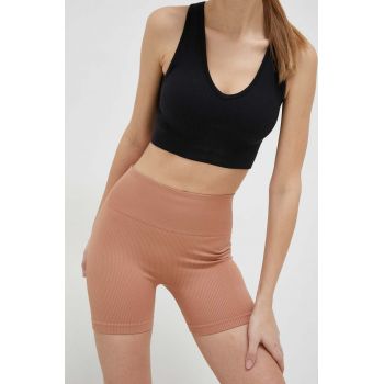 Roxy pantaloni scurți de yoga Chill Out culoarea maro, neted, high waist ieftini