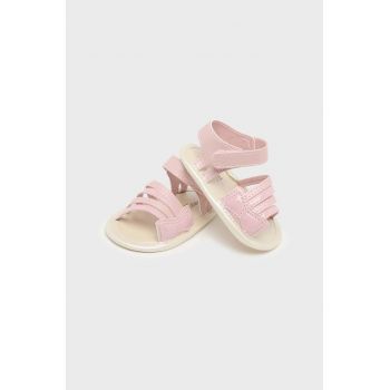 Mayoral Newborn pantofi pentru bebelusi culoarea roz