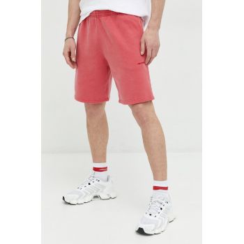 Superdry pantaloni scurti barbati, culoarea roz