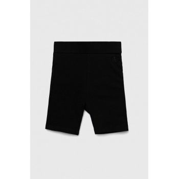 GAP pantaloni scurti copii culoarea negru, neted de firma originali