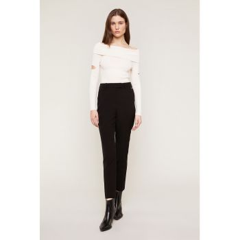 Pantaloni crop cu talie inalta