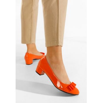 Pantofi cu toc lacuiti Carasca portocalii la reducere