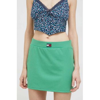 Tommy Jeans fusta culoarea verde, mini, drept