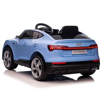 Masinuta electrica Audi e-tron 4 x 4 Sportback albastru de firma originala
