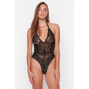 Body de dantela cu decolteu in V