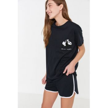 Pijama de bumbac cu pantaloni scurti si detaliu brodat