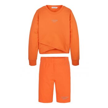 Set de bluza si pantaloni scurti la reducere