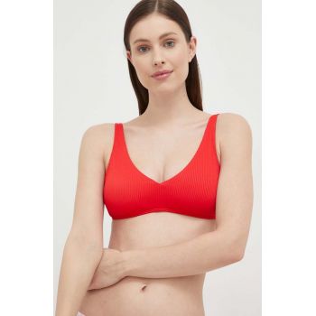 Hollister Co. sutien de baie culoarea rosu, cupa usor rigidizata la reducere