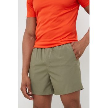 Columbia pantaloni scurți outdoor Columbia Hike culoarea verde