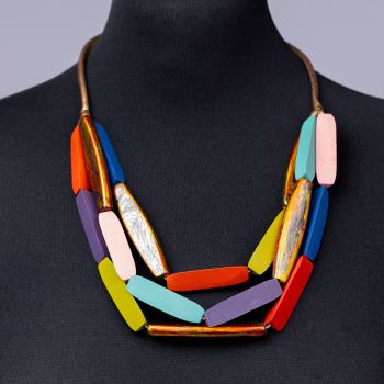 Colier multicolor din lemn