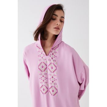 Caftan cu detalii brodate