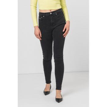 Blugi super skinny cu model cu 5 buzunare