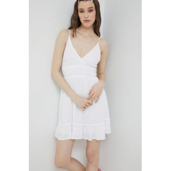 Hollister Co. rochie culoarea alb, mini, evazati ieftina