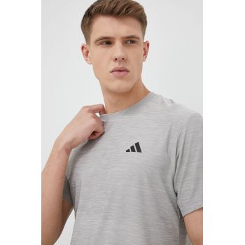 adidas Performance tricou de antrenament Train Essentials culoarea gri, melanj IC7416