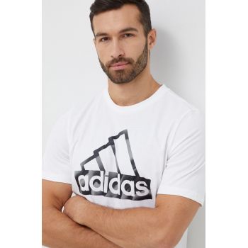 adidas tricou din bumbac culoarea alb, cu imprimeu