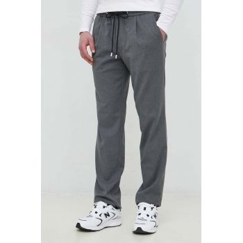 Sisley pantaloni barbati, culoarea gri, drept de firma originali
