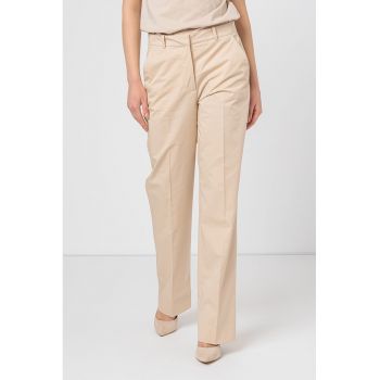 Pantaloni eleganti drepti cu talie medie