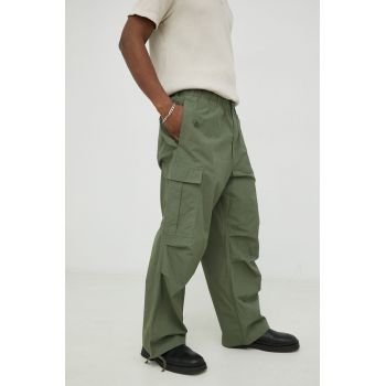 Samsoe Samsoe pantaloni de bumbac culoarea verde, drept de firma originali