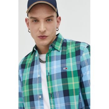Tommy Jeans camasa din bumbac barbati, culoarea verde, cu guler clasic, regular