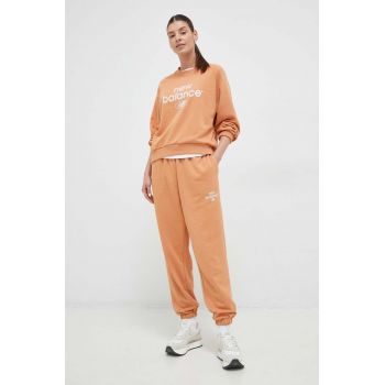 New Balance pantaloni de trening culoarea portocaliu, cu imprimeu WP31508SEI-SEI de firma original