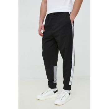 Armani Exchange pantaloni de trening culoarea negru, cu imprimeu