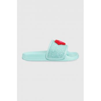 Agatha Ruiz de la Prada slapi copii culoarea turcoaz