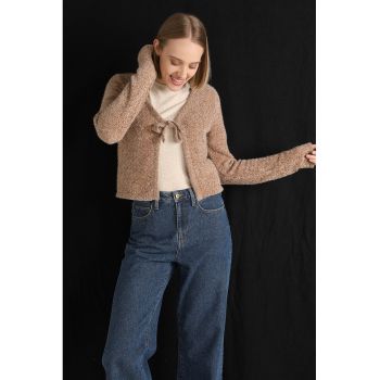 Cardigan crop cu aspect pufos