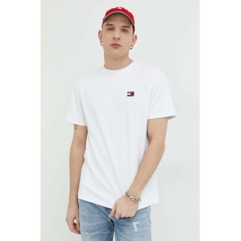 Tommy Jeans tricou din bumbac culoarea alb, cu imprimeu