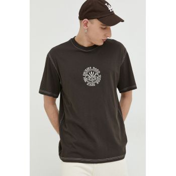 Dickies tricou din bumbac culoarea maro, cu imprimeu