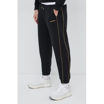 Emporio Armani pantaloni de trening culoarea negru, cu imprimeu de firma originali