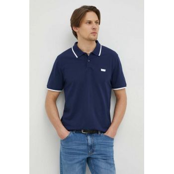 Levi's tricou polo barbati, culoarea albastru marin, neted ieftin