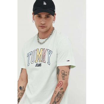 Tommy Jeans tricou din bumbac culoarea verde, cu imprimeu