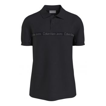 Tricou polo regular fit cu fenta cu nasturi