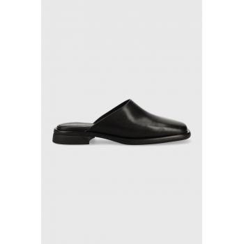 Vagabond slapi de piele Brittie femei, culoarea negru, 5551.001.20