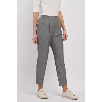 Pantaloni crop conici cu dungi