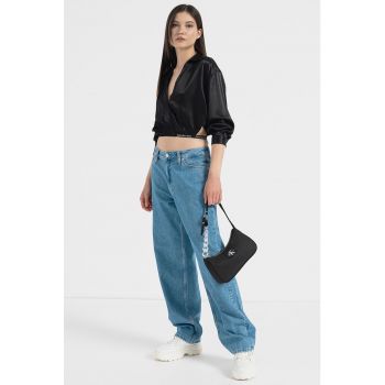 Bluza crop de satin cu guler ascutit