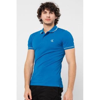 Tricou polo slim fit cu detaliu cu logo brodat