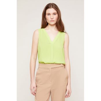 Bluza vaporoasa cu decolteu in V