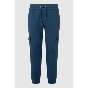 Pantaloni sport cu buzunare cu clapa