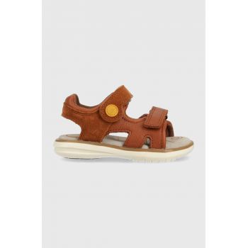 Geox sandale din piele pentru copii culoarea maro ieftine