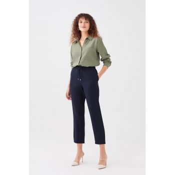 Pantaloni crop cu talie inalta