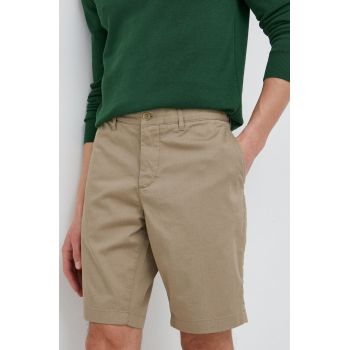 Lacoste pantaloni scurți bărbați, culoarea maro FH2647-02S de firma originali