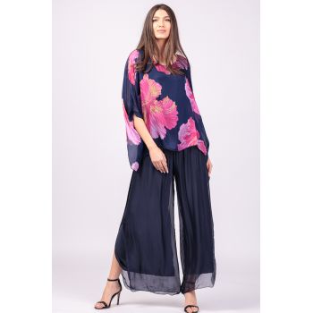 Bluza din matase naturala in colturi, bleumarin cu flori fucsia