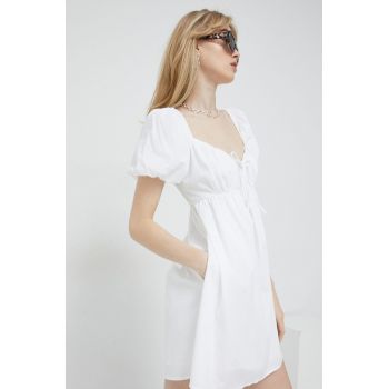 Hollister Co. rochie culoarea alb, mini, evazati de firma originala