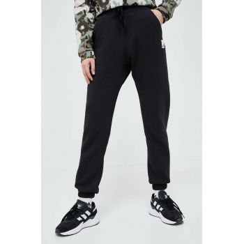 adidas pantaloni de trening culoarea negru, neted ieftin