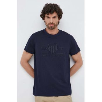 Gant tricou din bumbac barbati, culoarea albastru marin, cu imprimeu ieftin