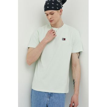 Tommy Jeans tricou din bumbac culoarea verde, cu imprimeu