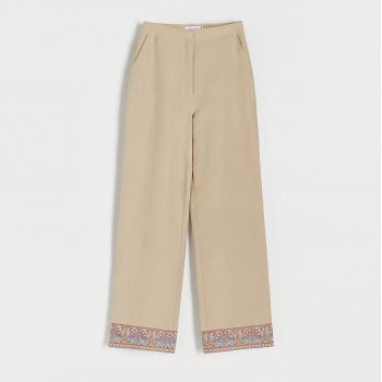Reserved - Pantaloni din material majoritar in - Multicolor